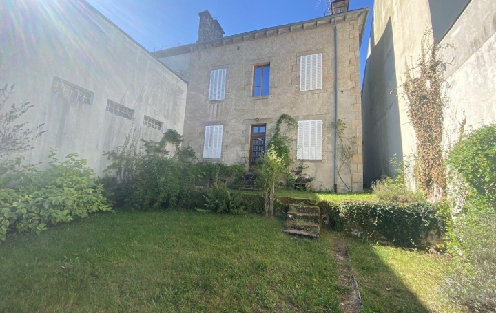  AGENCE DORDOGNE VALLEE House | SAINT-PRIVAT (19220) | 150 m2 | 139 000 € 